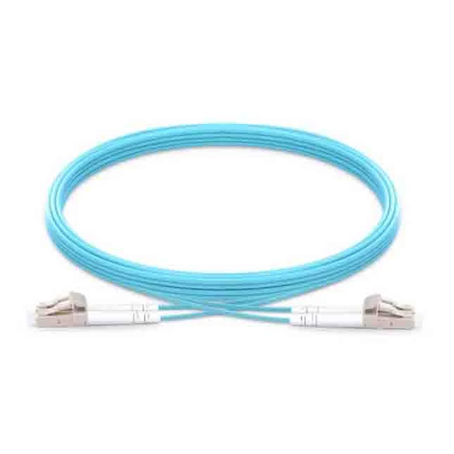 LC UPC à LC UPC Simplex ou Duplex 2.0mm PVC ou LSZH 10G OM3 Multimode Fibre Optique Patchcord